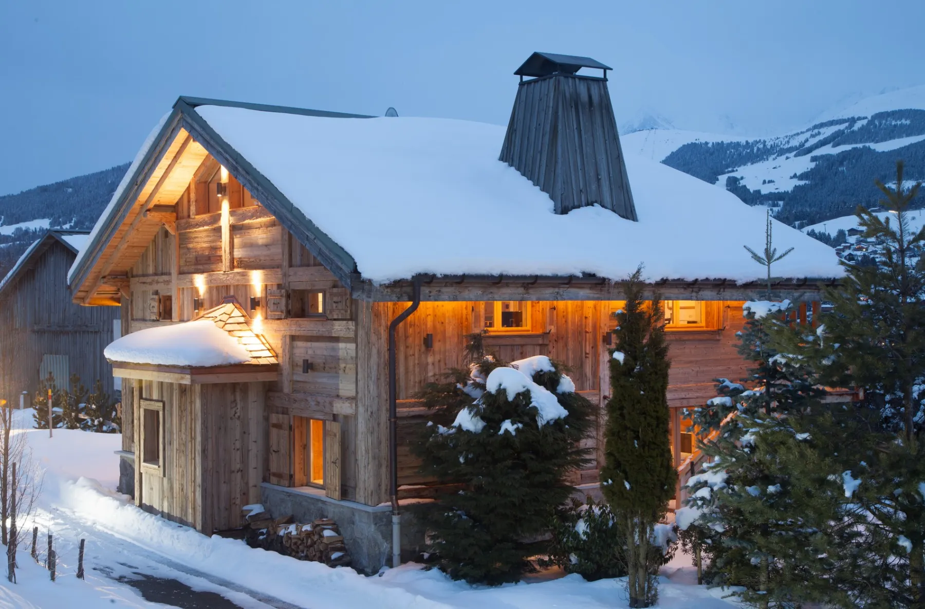 Rénovation bardage bois extérieur d’un chalet à Megève